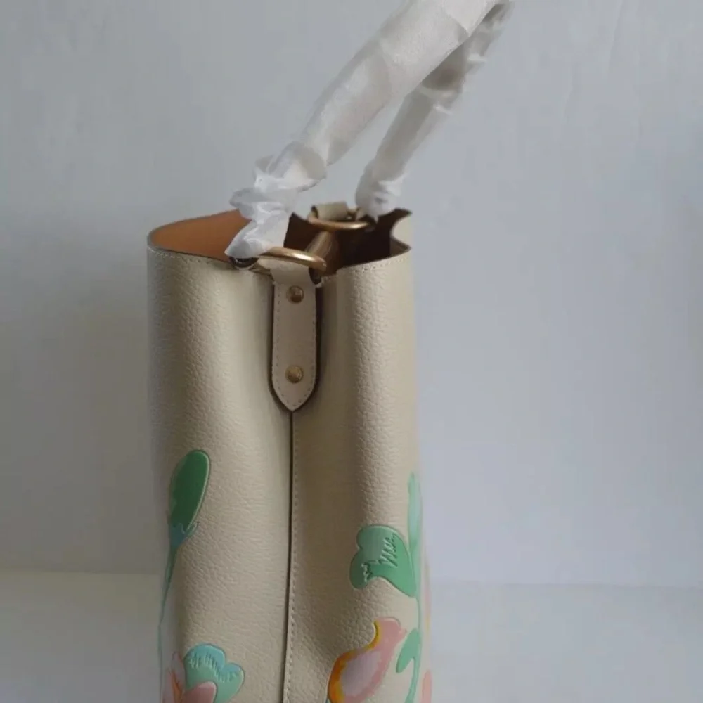 COACH Bucket Bag with Dreamy Land Floral Print Spring Summer Bag NEW WITHOUT TAG - Picture 5 of 15